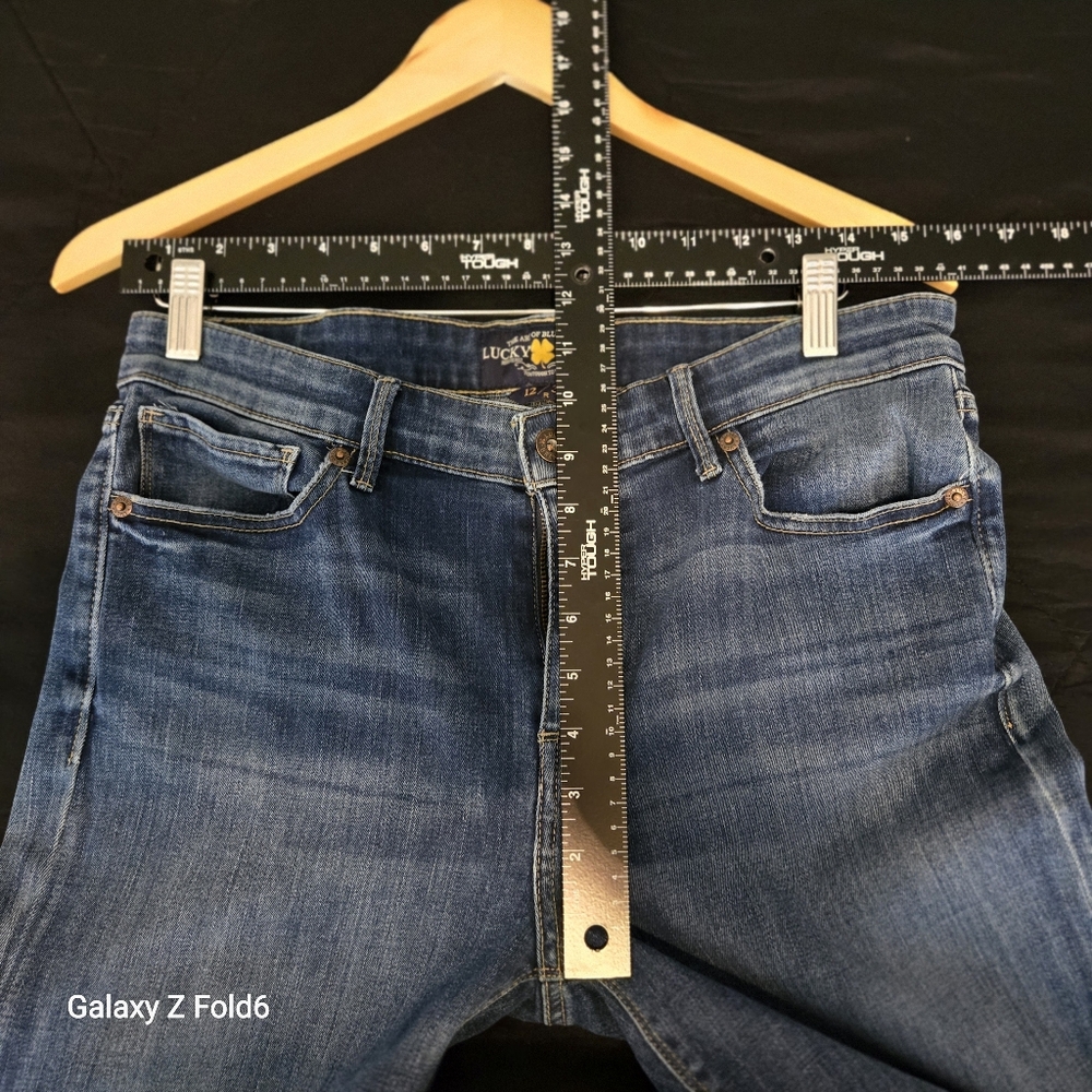 Lucky Brand Women’s Jeans Size 12/31 Ava Skinny Medium Wash Stretch Denim - Picture 5 of 8